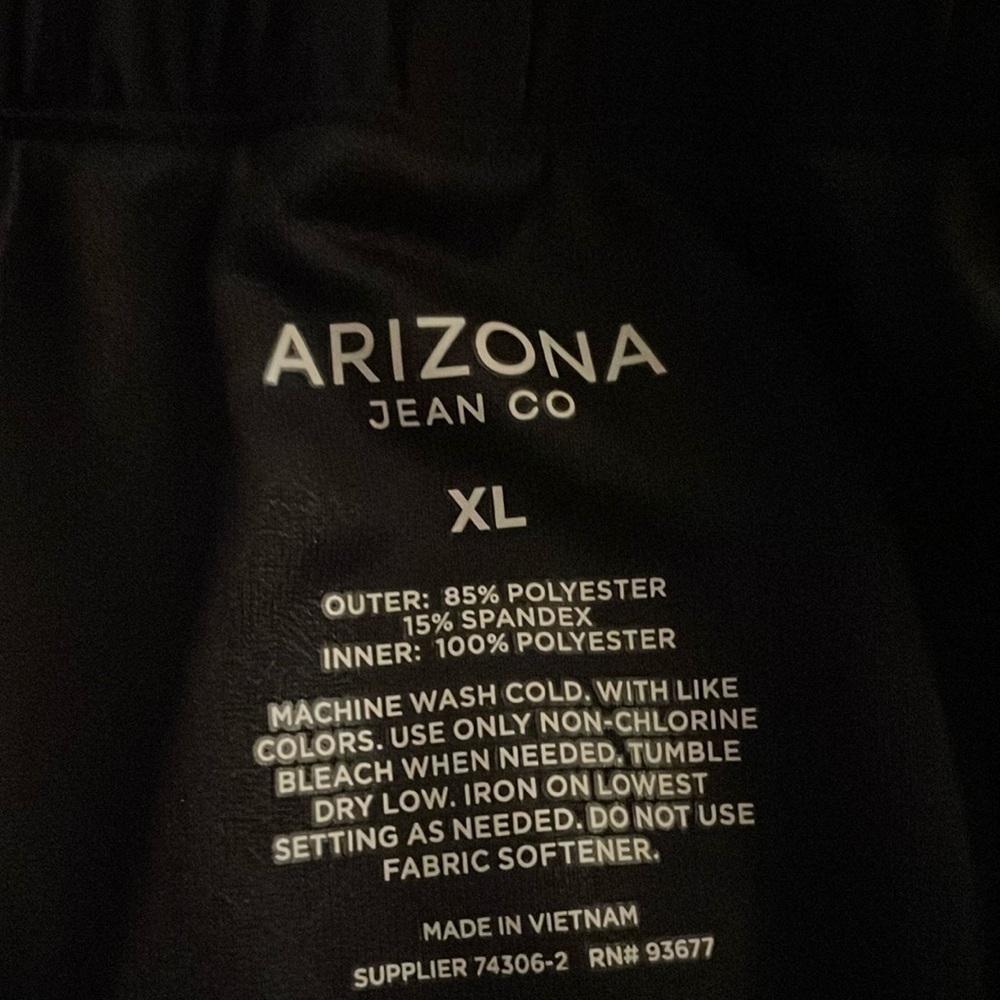 Arizona Mid Rise Shortie Short- - Picture 7 of 7